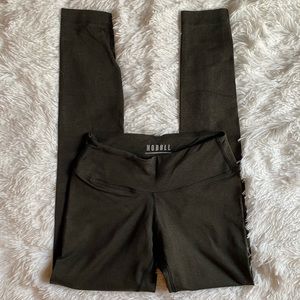❌ SOLD Nobull Mid Rise Full Length Leggings
